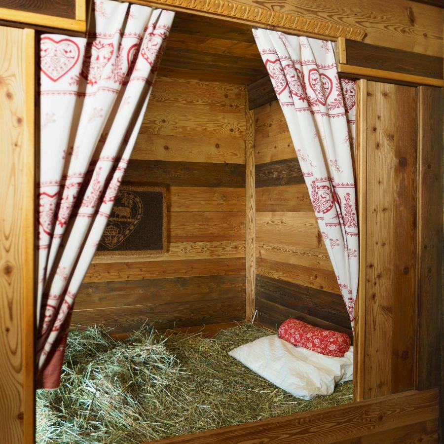 Hostellerie Le Lievre Amoureux Valpelline Exteriör bild
